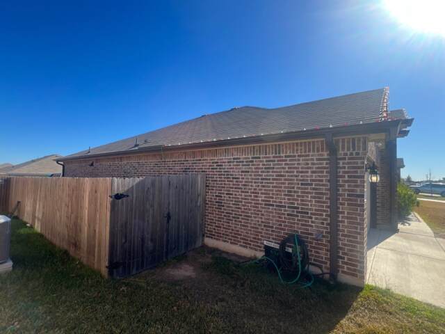 New 30yr Architectural roof - left side of home